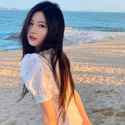 笼中女囚